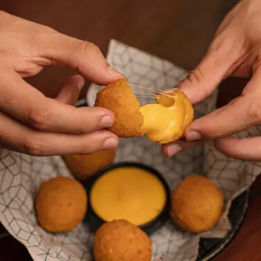 Cheese Balls <span style="color: white"><br>5.5$</br></span></p>