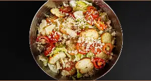 Ceasar Salad <span style="color: white"><br>6$</br></span></p>