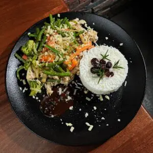 Chicken Vegetables <span style="color: white"><br>14$</br></span></p>