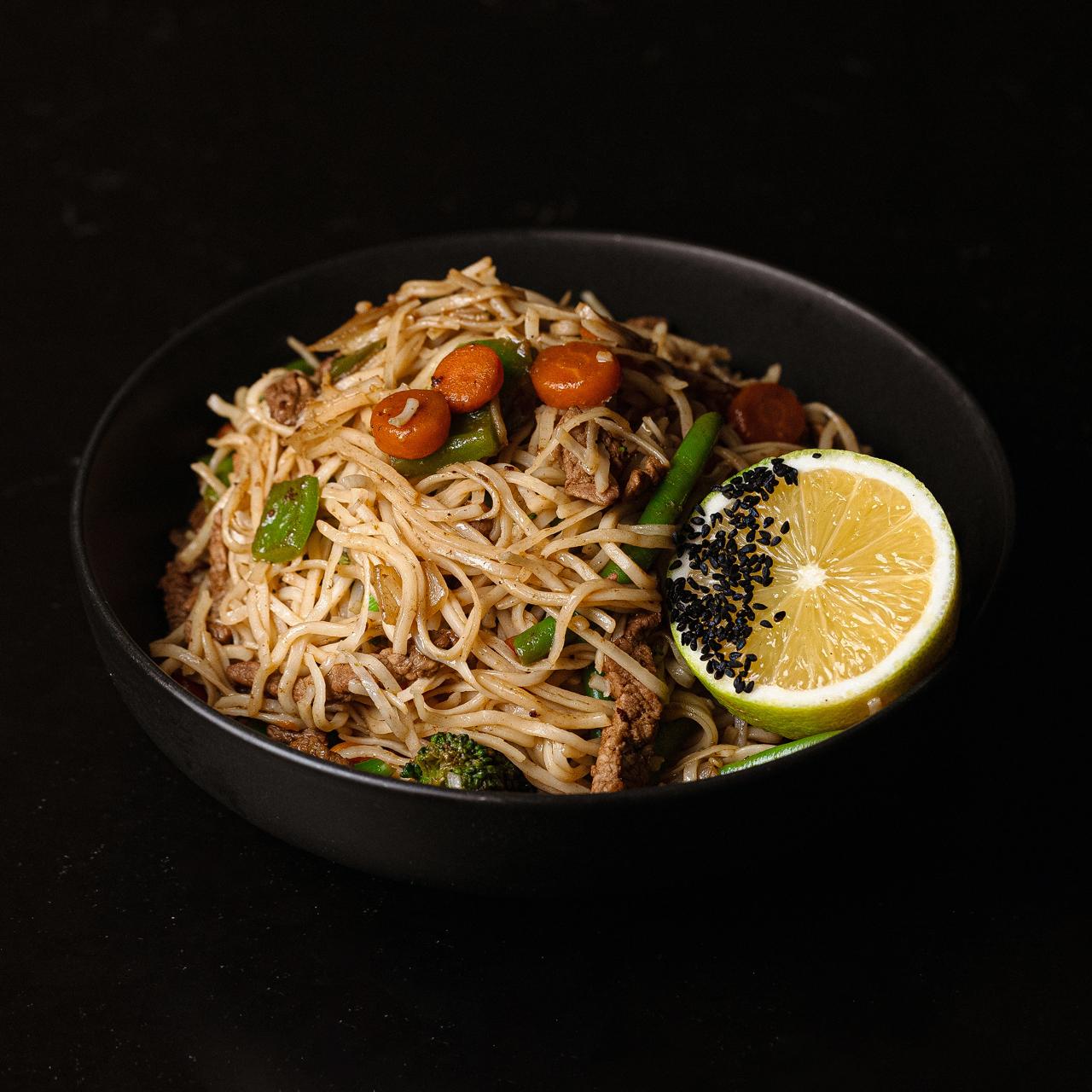 Beef Noodles <span style="color: white"><br>9$</br></span></p>